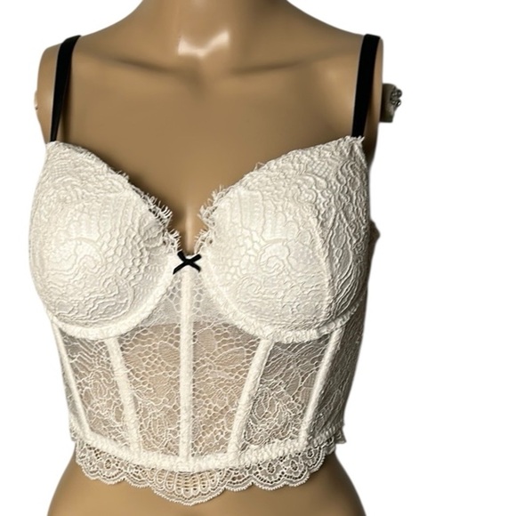 Victoria Secret corset bra,top,lace,mesh,fray,feminine,sexy,
36C NWT - Picture 1 of 17